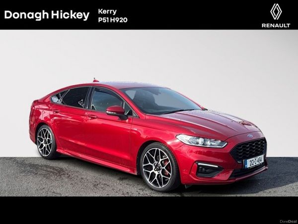 Ford Mondeo Hatchback, Diesel, 2021, Red