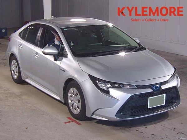 Toyota Corolla Saloon, Petrol Hybrid, 2020, Silver