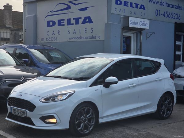 Ford Fiesta Hatchback, Petrol, 2018, White