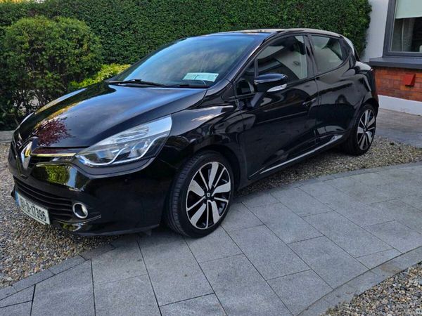 Renault Clio Hatchback, Petrol, 2015, Black