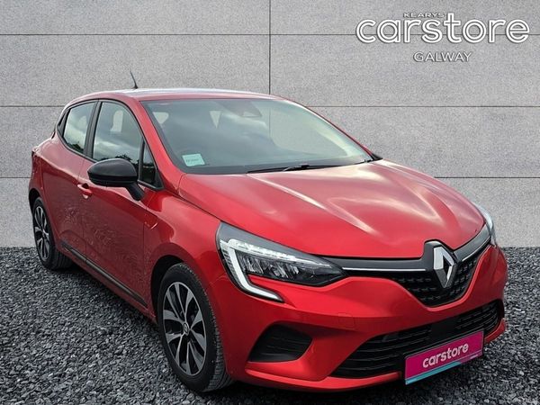 Renault Clio Hatchback, Petrol, 2023, Red