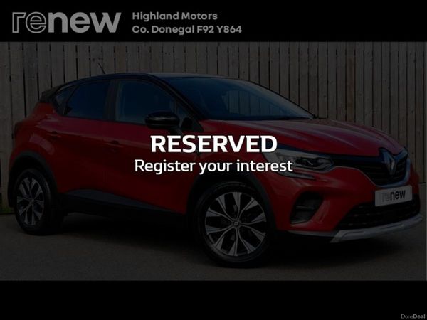 Renault Captur Hatchback, Petrol, 2022, Red