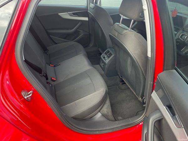 Audi A4 Saloon, Diesel, 2016, Red