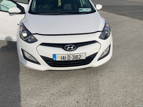Hyundai i30 Hatchback, Diesel, 2014, White