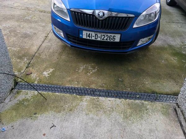 Skoda Fabia Hatchback, Petrol, 2014, Blue