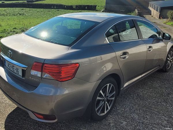 Toyota Avensis Saloon, Diesel, 2014, Bronze