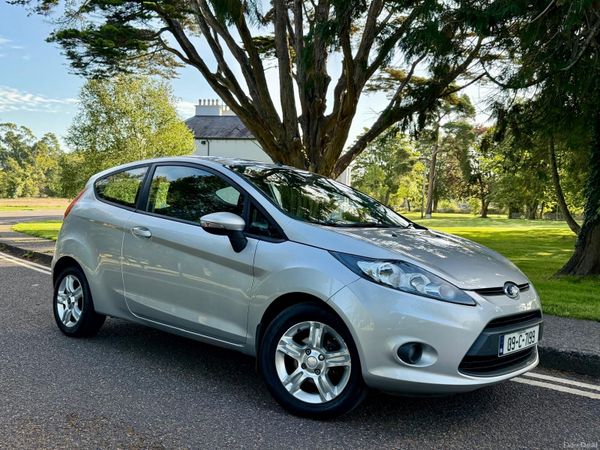 Ford Fiesta Hatchback, Petrol, 2009, Silver