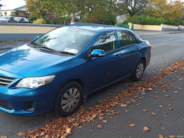 Toyota Corolla Saloon, Diesel, 2012, Blue
