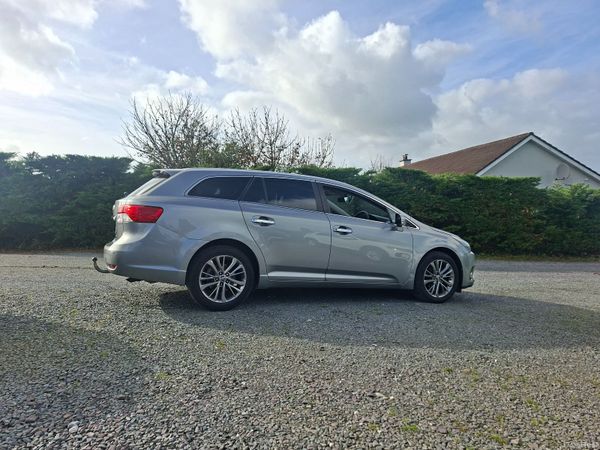 Toyota Avensis Estate, Diesel, 2012, Grey