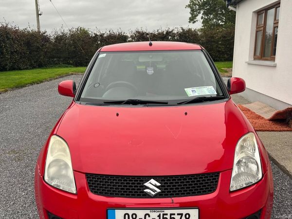 Suzuki Swift Hatchback, Petrol, 2008, Red