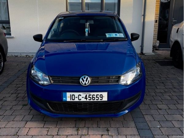 Volkswagen Polo Hatchback, Petrol, 2010, Blue