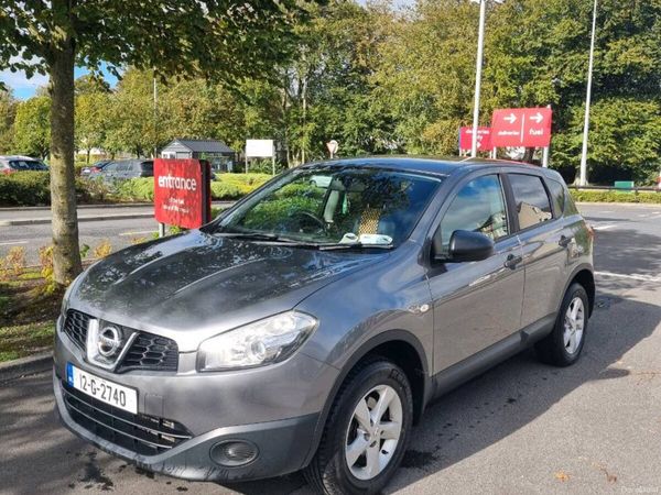 Nissan Qashqai Estate/Jeep, Diesel, 2012, Grey