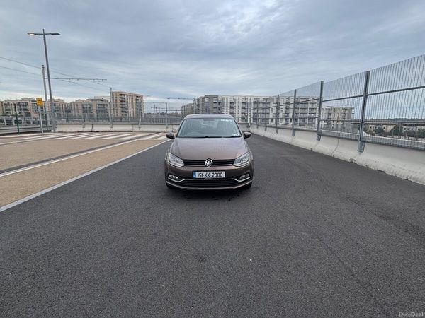Volkswagen Polo Hatchback, Petrol, 2015, Brown
