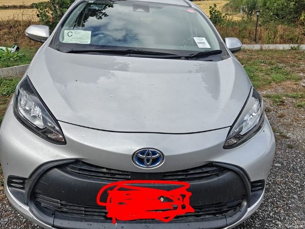 Toyota Aqua Hatchback, Petrol Hybrid, 2022, Silver