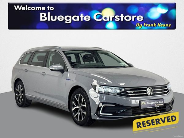 Volkswagen Passat Estate, Petrol Plug-in Hybrid, 2023, Grey