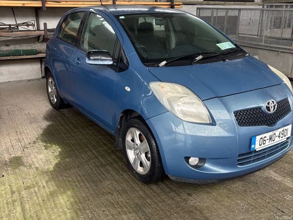 Toyota Yaris Hatchback, Petrol, 2006, Blue