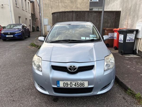 Toyota Auris Hatchback, Petrol, 2009, Blue