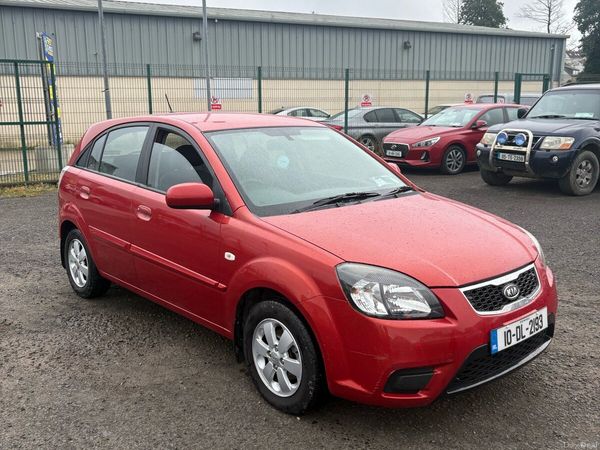 Kia Rio MPV, Diesel, 2010, Red