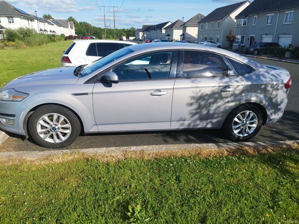 Ford Mondeo Hatchback, Diesel, 2014, Grey
