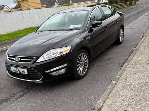 Ford Mondeo Saloon, Diesel, 2014, Black