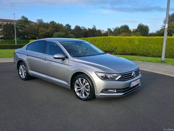 Volkswagen Passat Saloon, Diesel, 2016, Silver