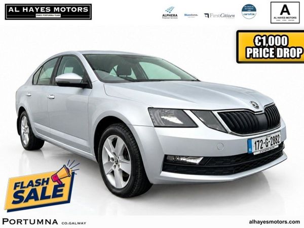 Skoda Octavia Hatchback, Petrol, 2017, Silver