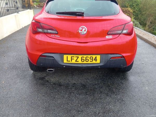 Vauxhall Astra Coupe, Diesel, 2012, Red