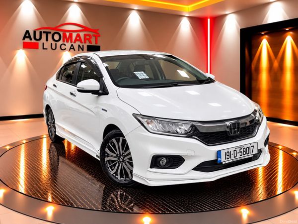 Honda Grace Saloon, Petrol Hybrid, 2019, White