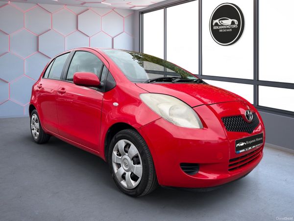Toyota Yaris Hatchback, Petrol, 2008, Red