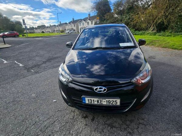 Hyundai i20 Hatchback, Petrol, 2013, Black