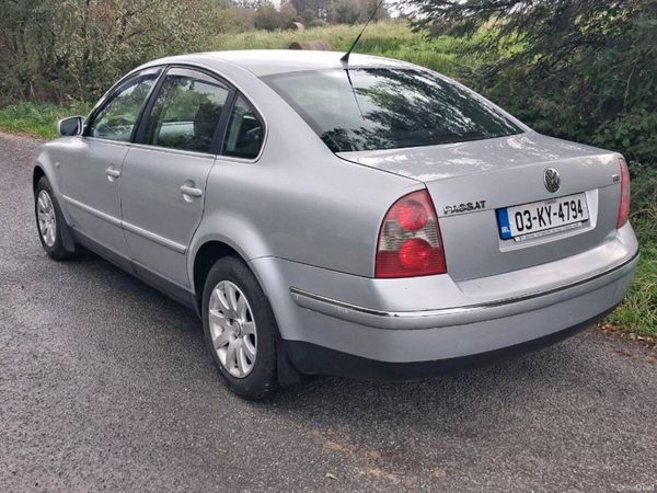 Volkswagen Passat Saloon, Diesel, 2003, Silver