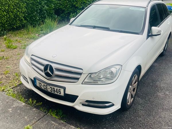 Mercedes-Benz C-Class Estate, Diesel, 2012, White