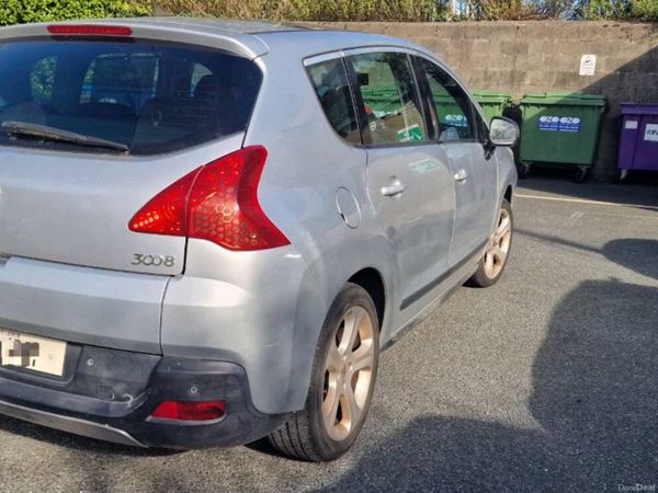 Peugeot 3008 MPV, Diesel, 2011, Grey