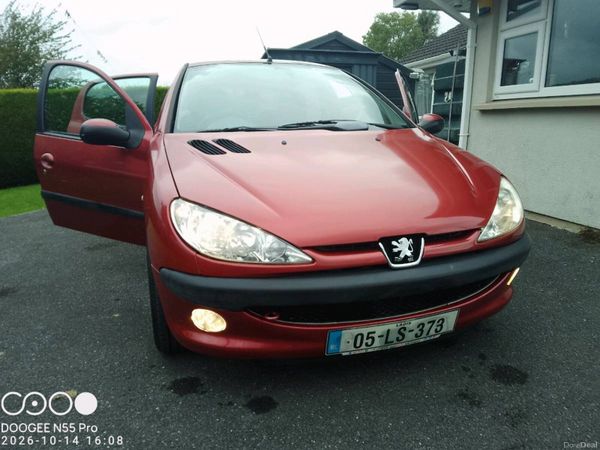 Peugeot 206 Hatchback, Petrol, 2005, Red