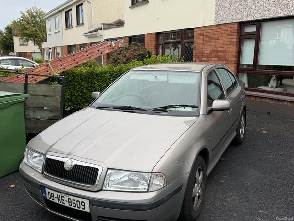 Skoda Octavia Hatchback, Diesel, 2008, Beige