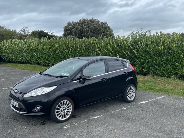 Ford Fiesta Hatchback, Diesel, 2012, Black
