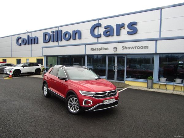 Volkswagen T-Roc SUV, Petrol, 2023, Red