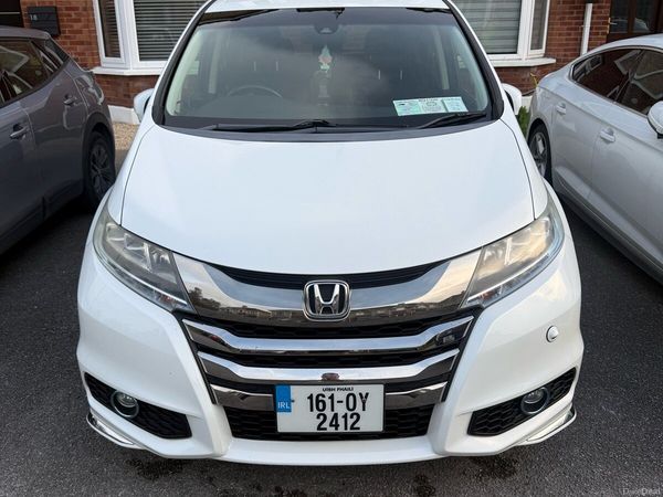 Honda Odyssey Estate, Petrol Hybrid, 2016, White