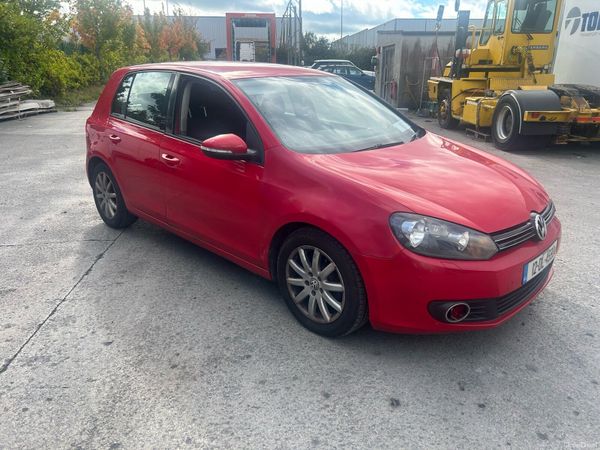 Volkswagen Golf Hatchback, Diesel, 2012, Red