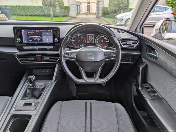 SEAT Leon Estate, Diesel, 2021, White