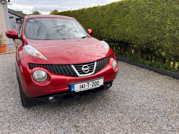 Nissan Juke SUV, Diesel, 2014, Red