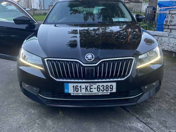 Skoda Superb Hatchback, Diesel, 2016, Black