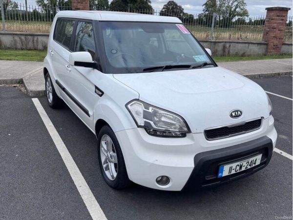Kia Soul Hatchback, Diesel, 2011, White