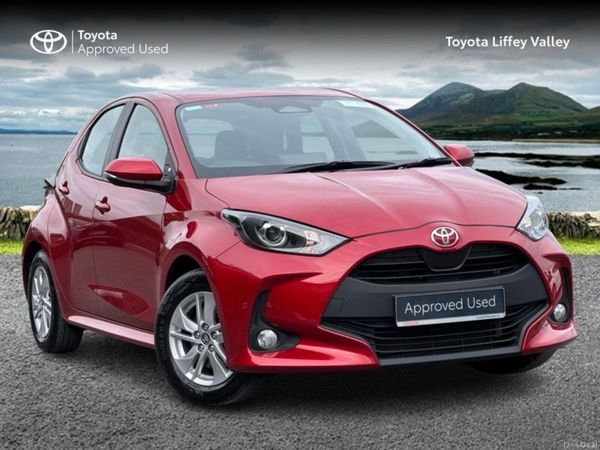 Toyota Yaris Hatchback, Petrol Hybrid, 2026, Red