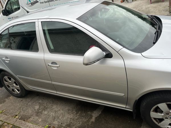 Skoda Octavia Hatchback, Diesel, 2009, Silver