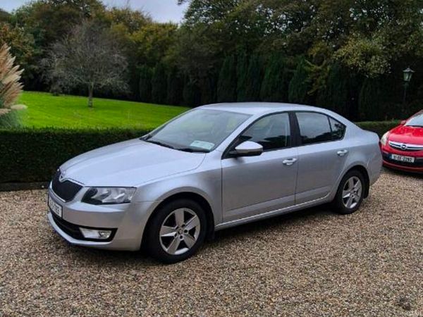 Skoda Octavia Saloon, Diesel, 2016, Silver