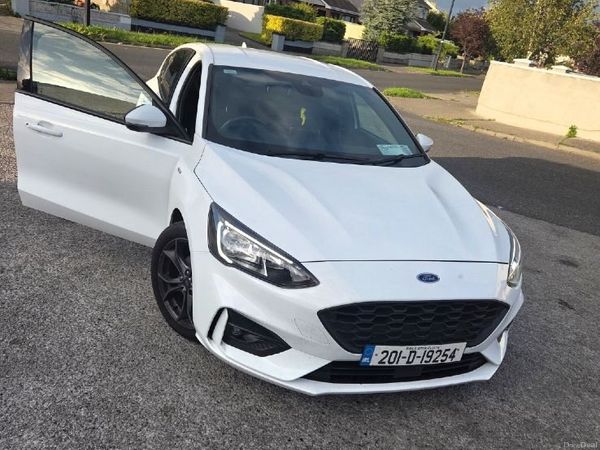 Ford Focus Hatchback, Diesel, 2020, White