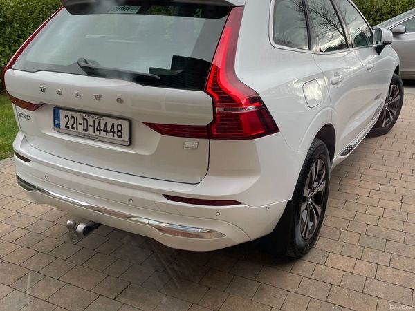Volvo XC60 SUV, Petrol Plug-in Hybrid, 2022, White