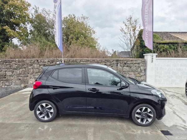 Hyundai i10 Hatchback, Petrol, 2023, Black