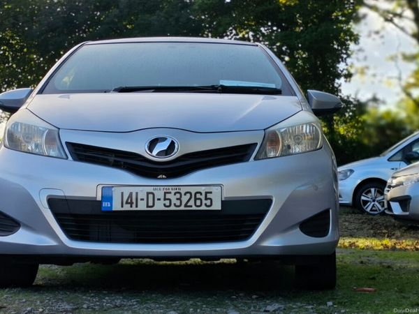 Toyota Vitz Hatchback, Petrol, 2014, Silver